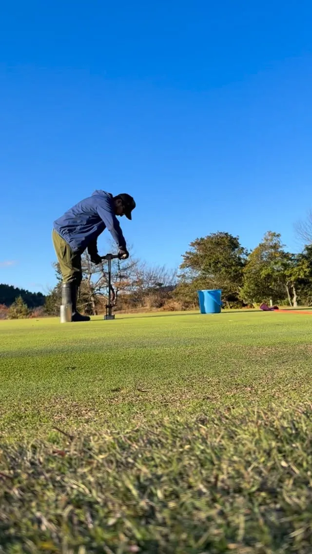⛳️ ゴルフ場の日常 ― カップ切り